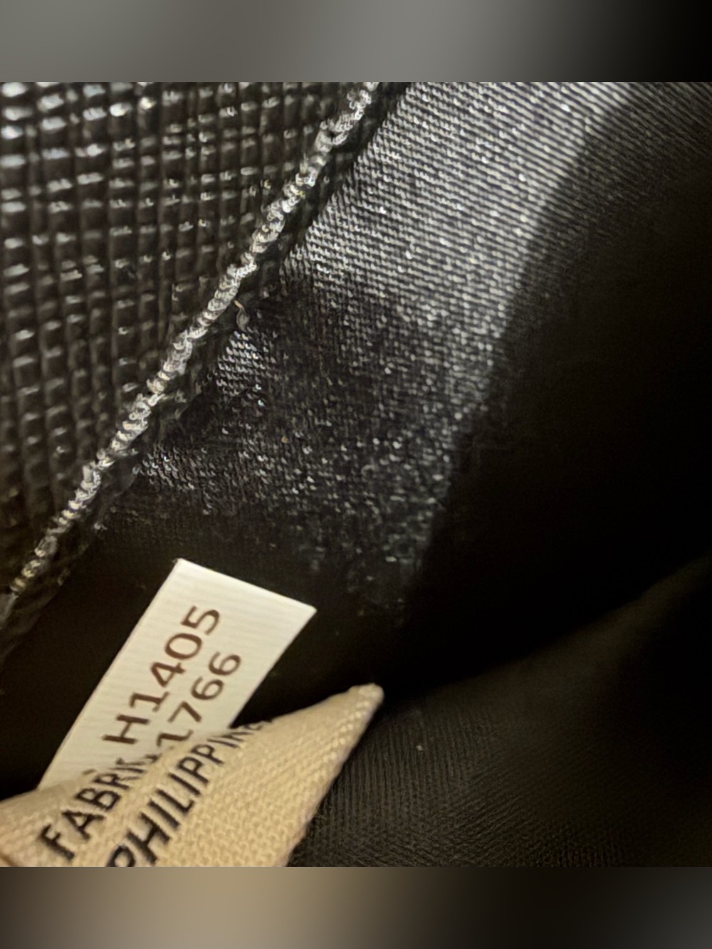 Coach Black Pebbled Leather Zip & Snap Wallet - Picture 6 of 7